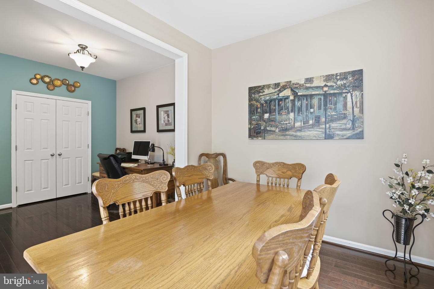 275 Mohegan Drive photo 11