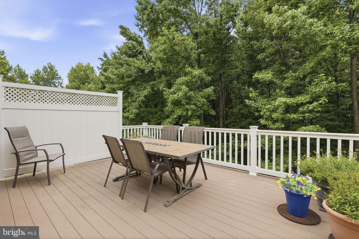 275 Mohegan Drive photo 15