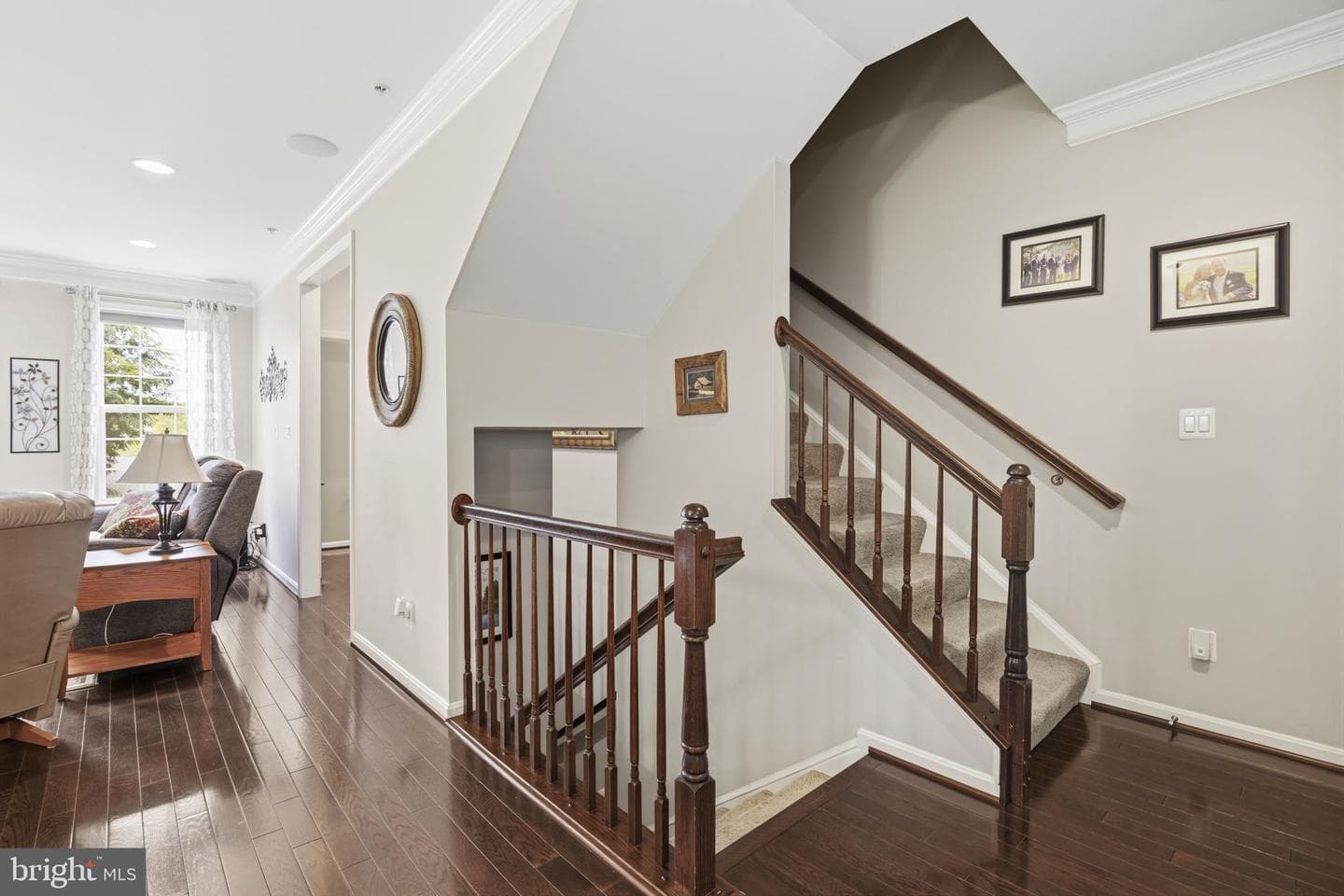 275 Mohegan Drive photo 2