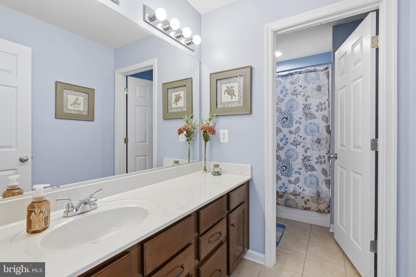 275 Mohegan Drive photo 27