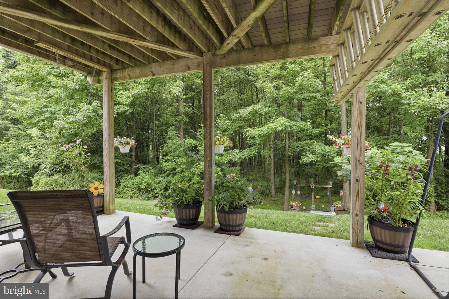 275 Mohegan Drive photo 37