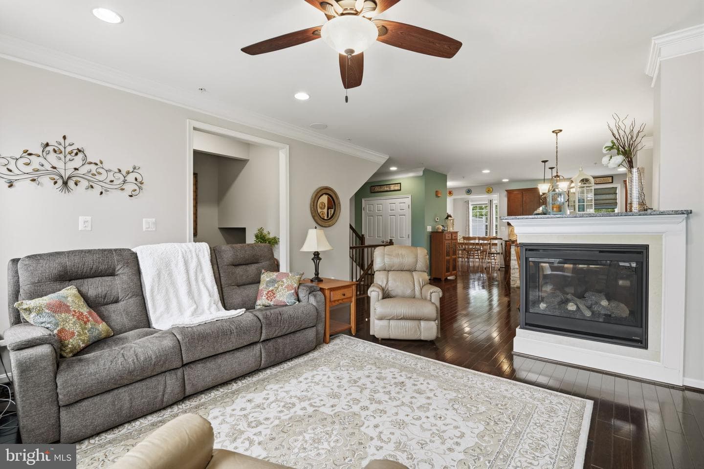 275 Mohegan Drive photo 4