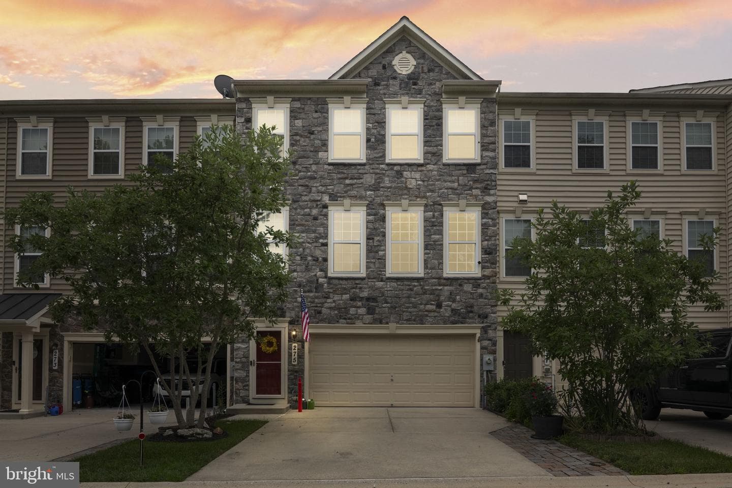 275 Mohegan Drive photo 40