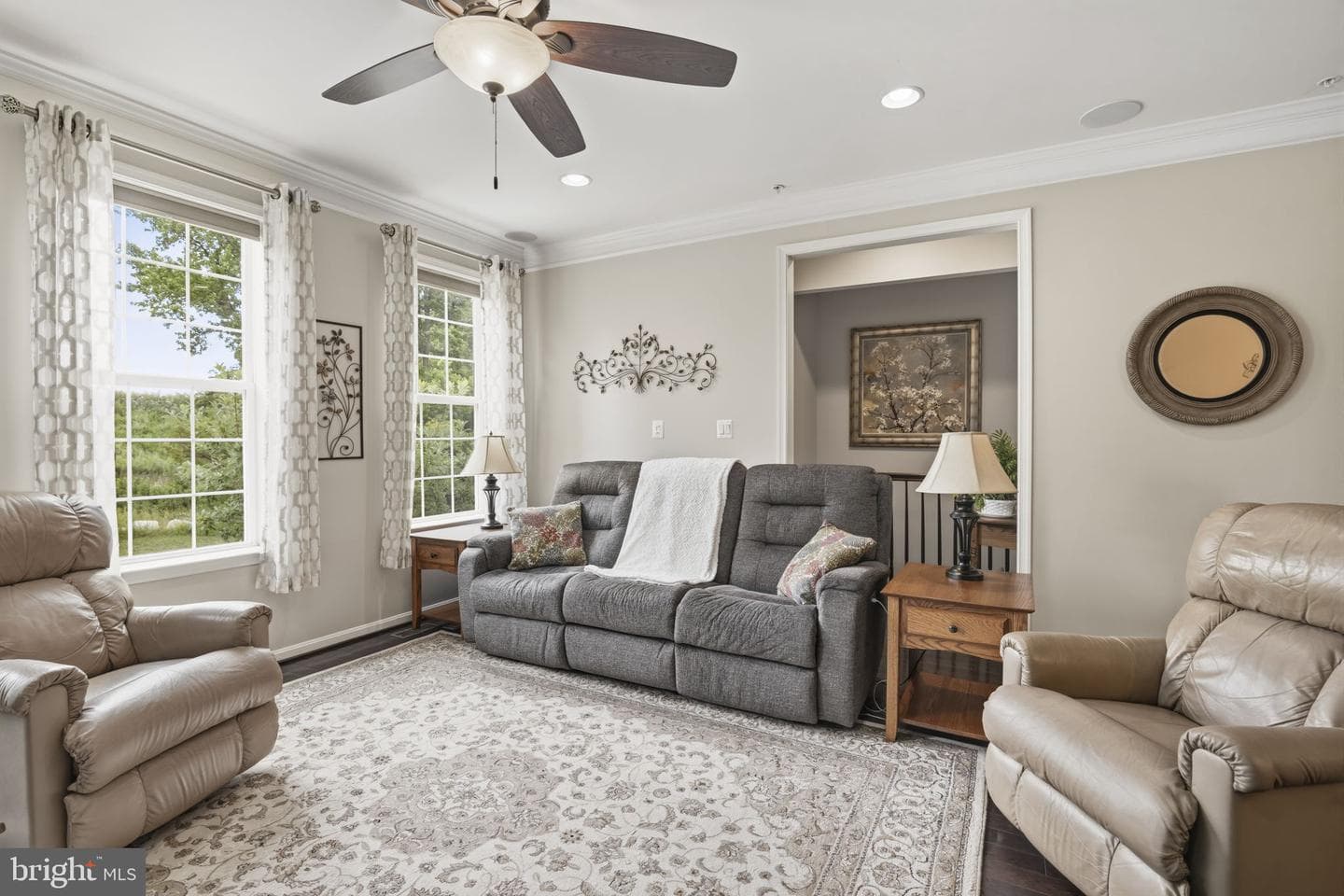275 Mohegan Drive photo 5