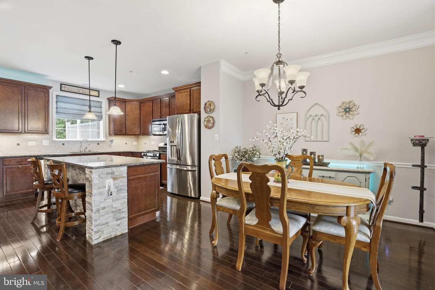 275 Mohegan Drive photo 6