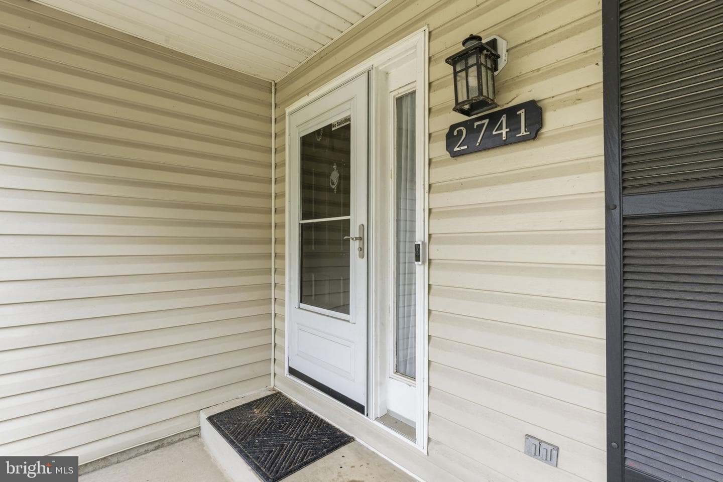 2741 Singer Woods Drive photo 3