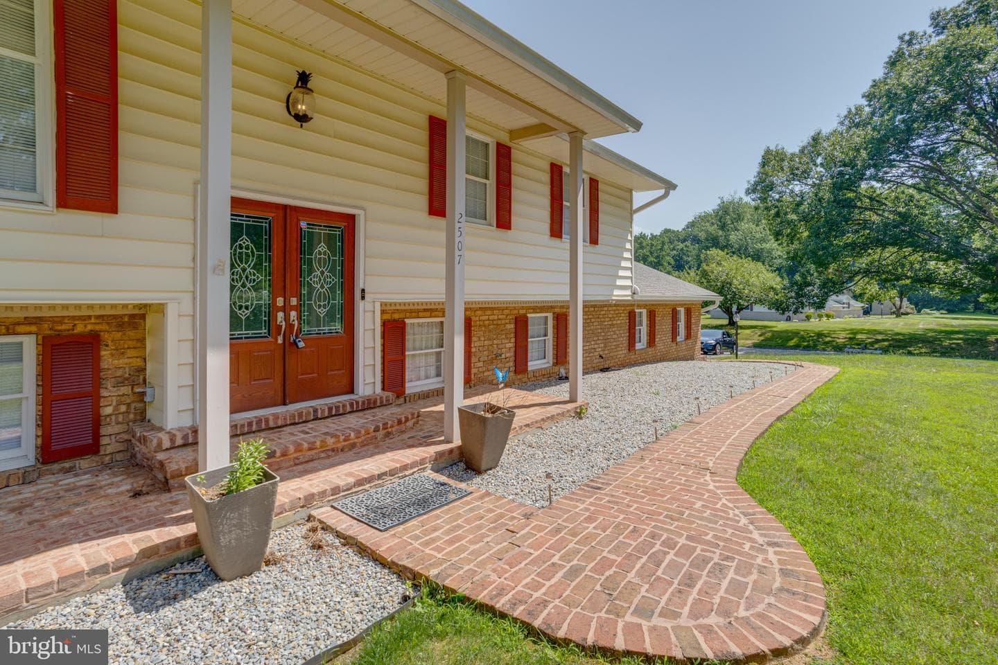 2507 Claret Drive photo 3