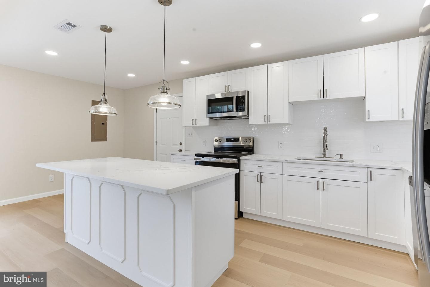 201 Contee Road photo 5