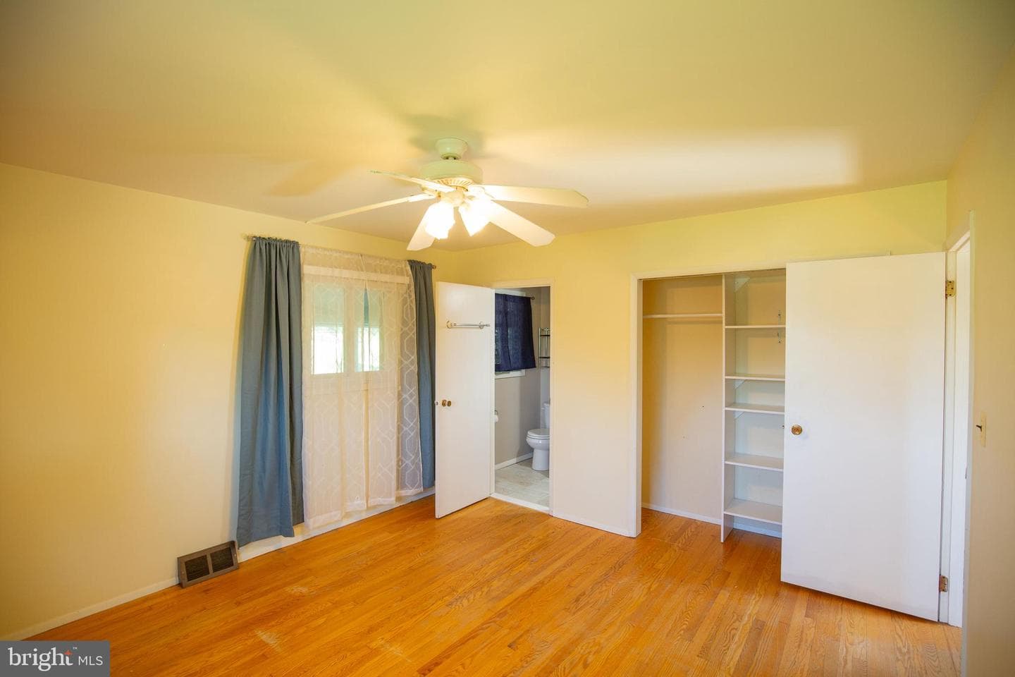 1821 Glenville Road photo 19
