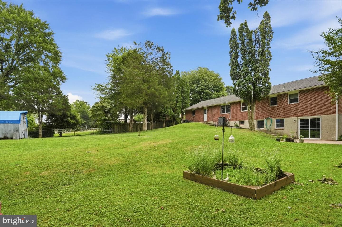 1004 Bernadette Drive photo 33