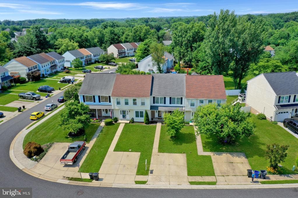 1460 Landis Circle photo 31