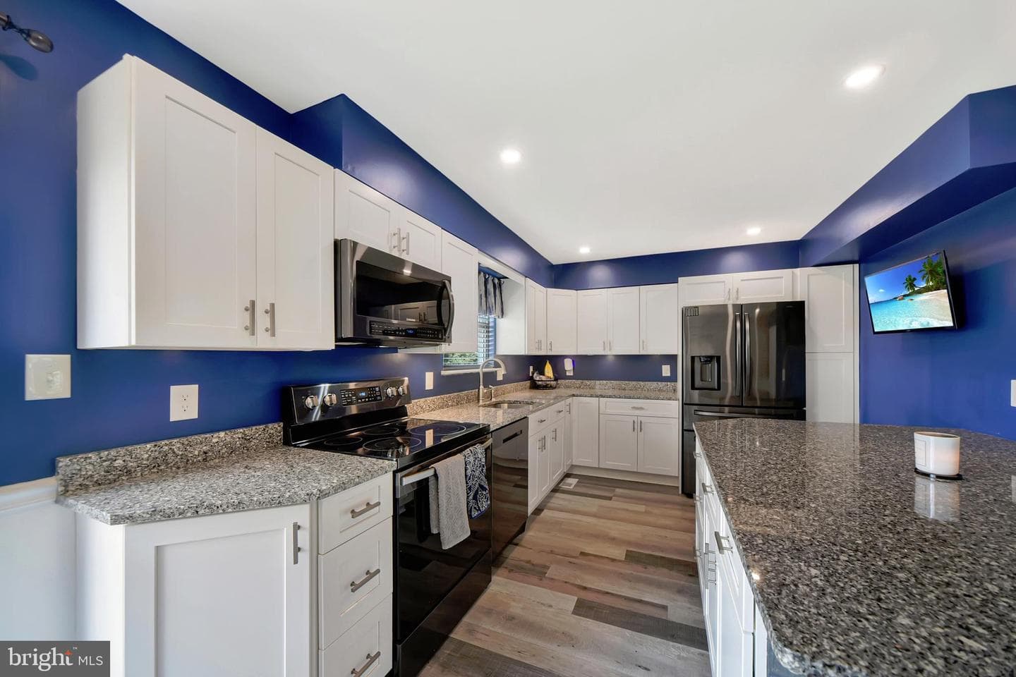 1460 Landis Circle photo 8