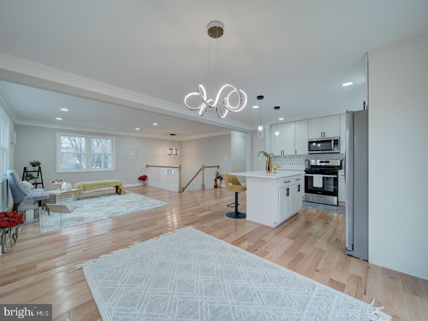 408 Garnett Road photo 13