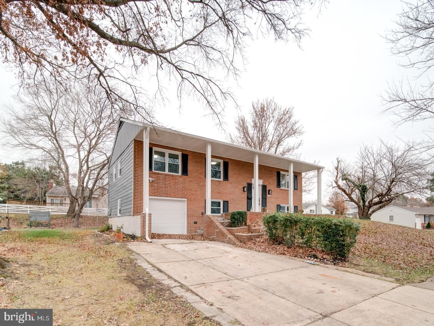 408 Garnett Road photo 6