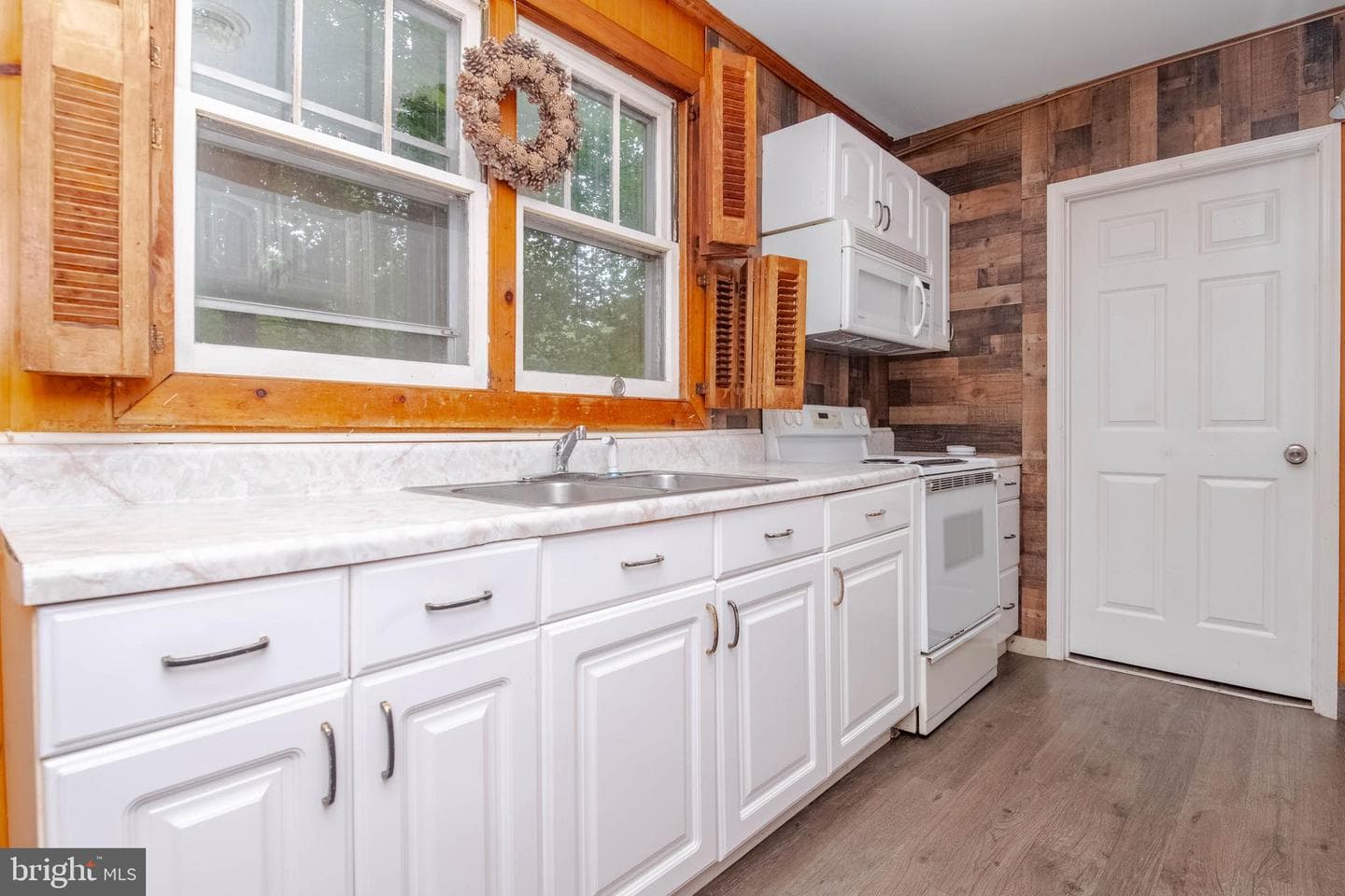 2525 Friendship Road photo 32
