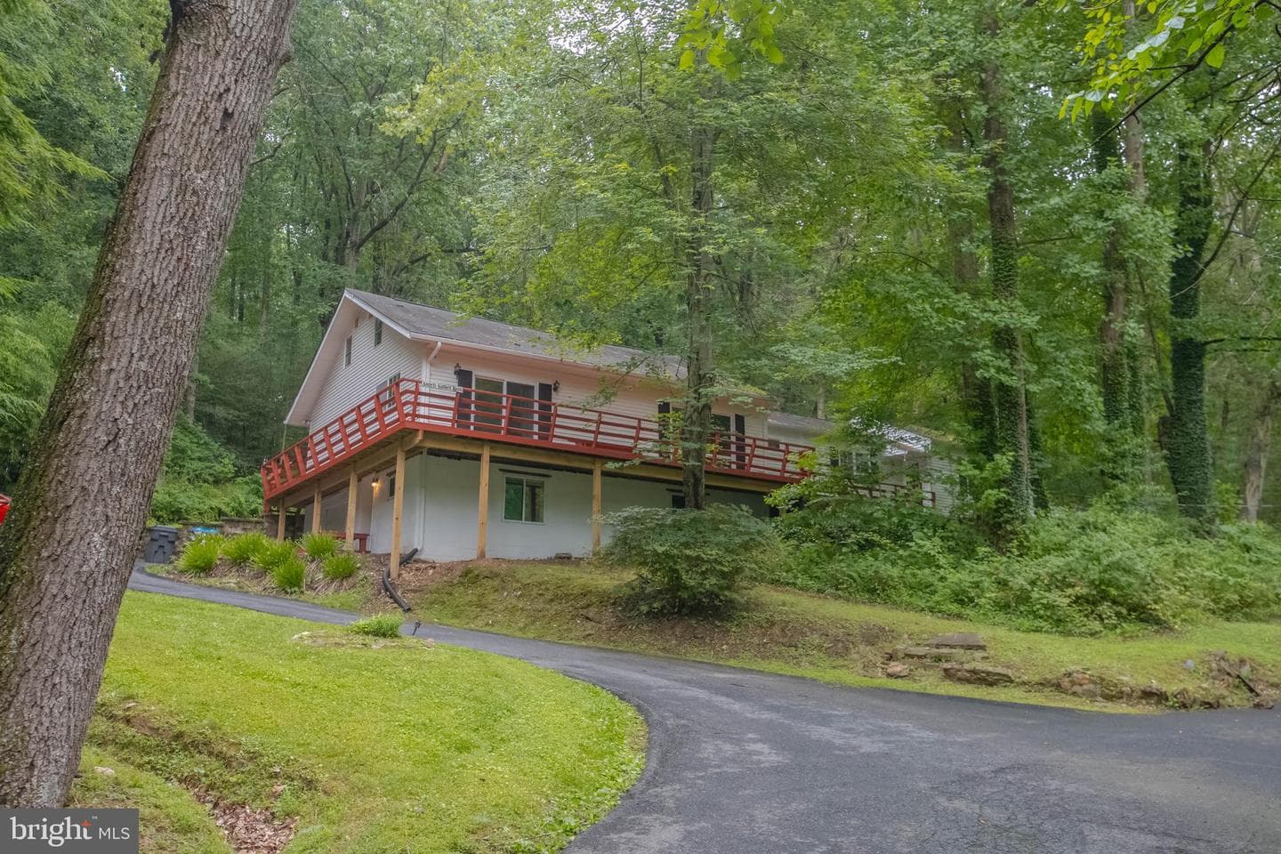 2525 Friendship Road photo 4