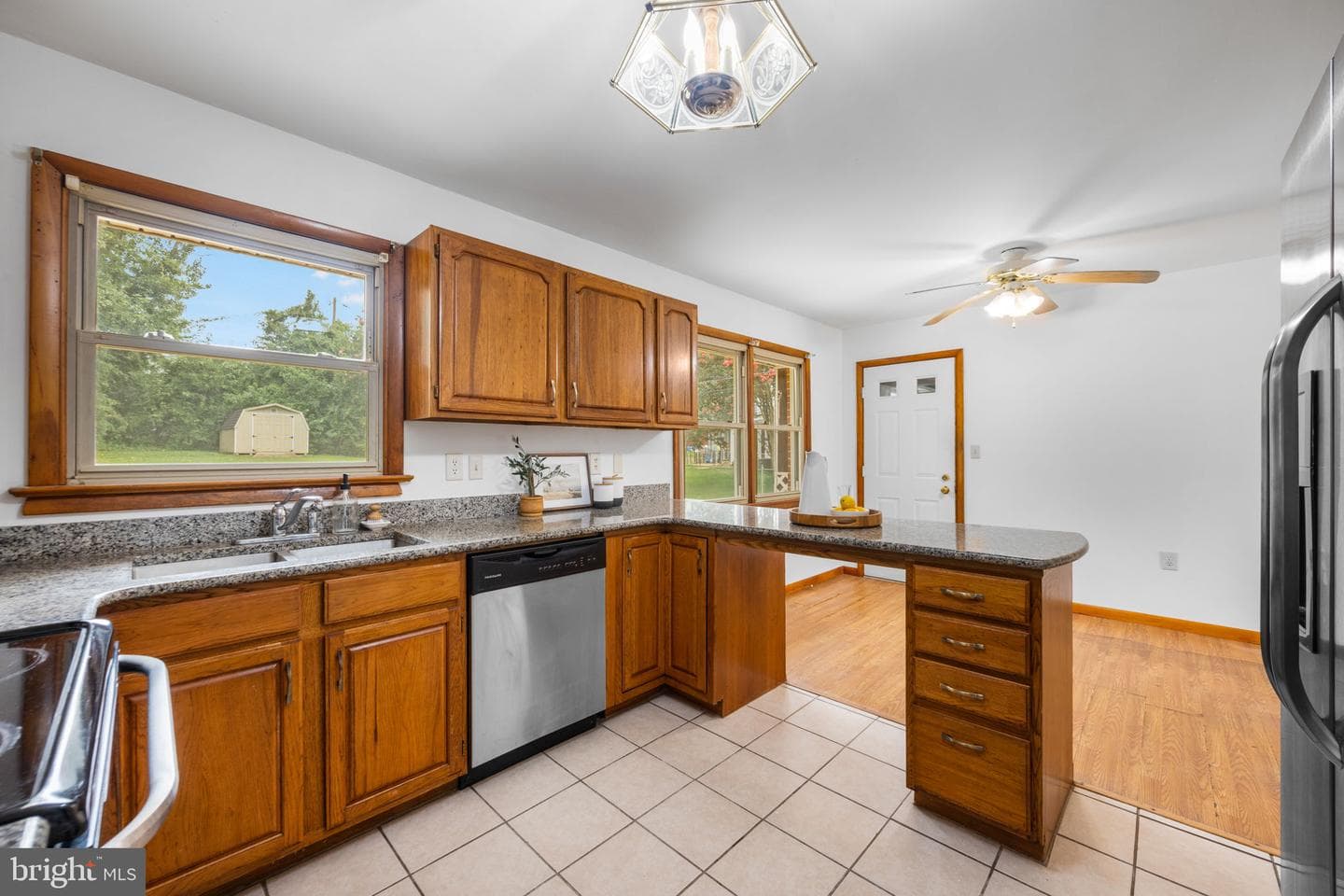 448 Wye Drive photo 11