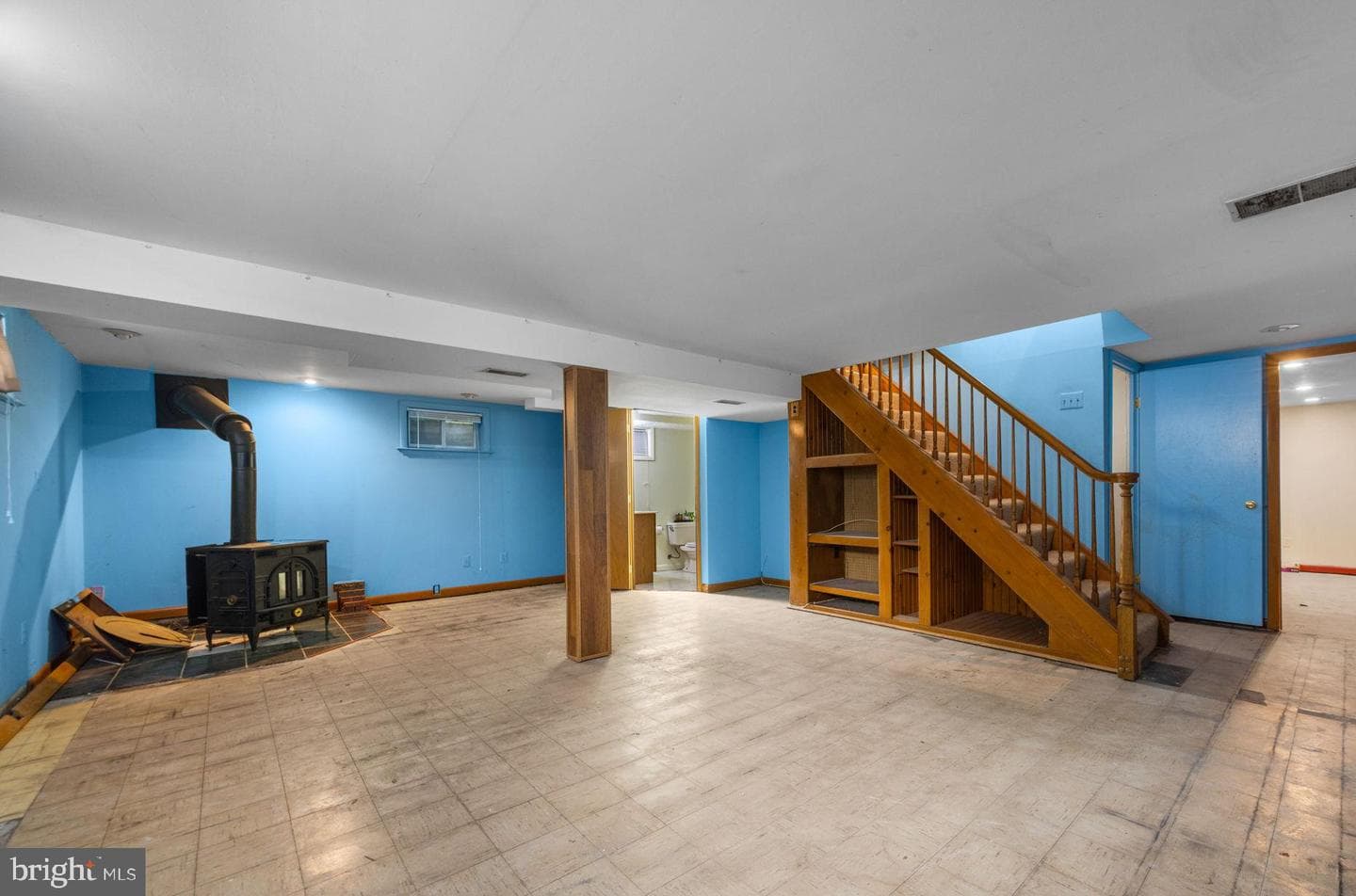 448 Wye Drive photo 24