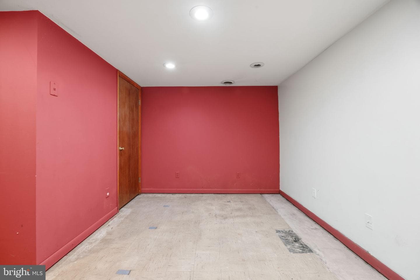 448 Wye Drive photo 26