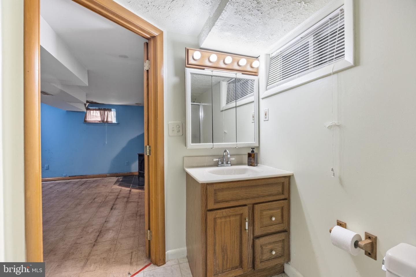 448 Wye Drive photo 29