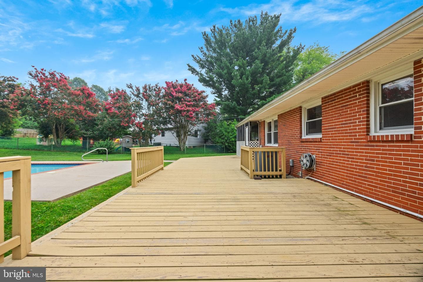448 Wye Drive photo 34