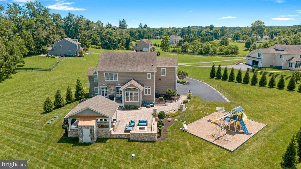 2429 Creswell Road photo 36