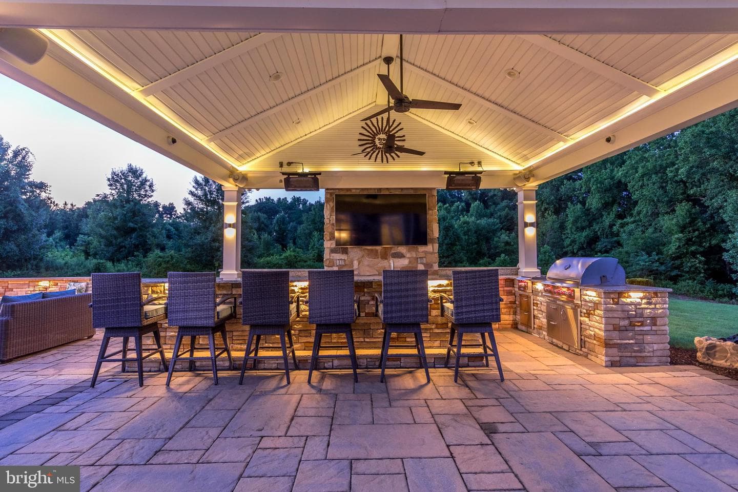 2429 Creswell Road photo 8