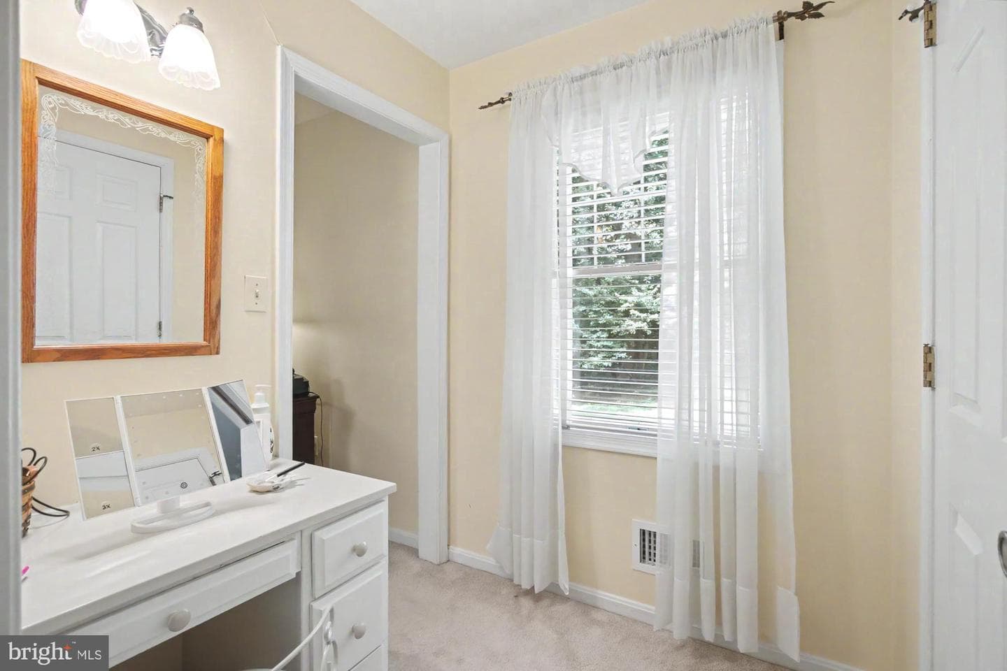 2708 Raynham Court photo 42