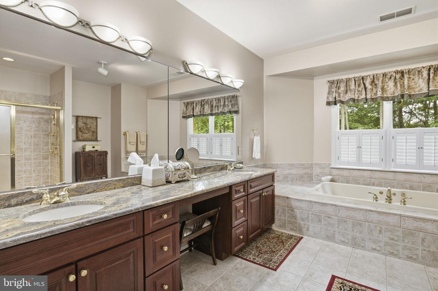 702 Glen Court photo 40