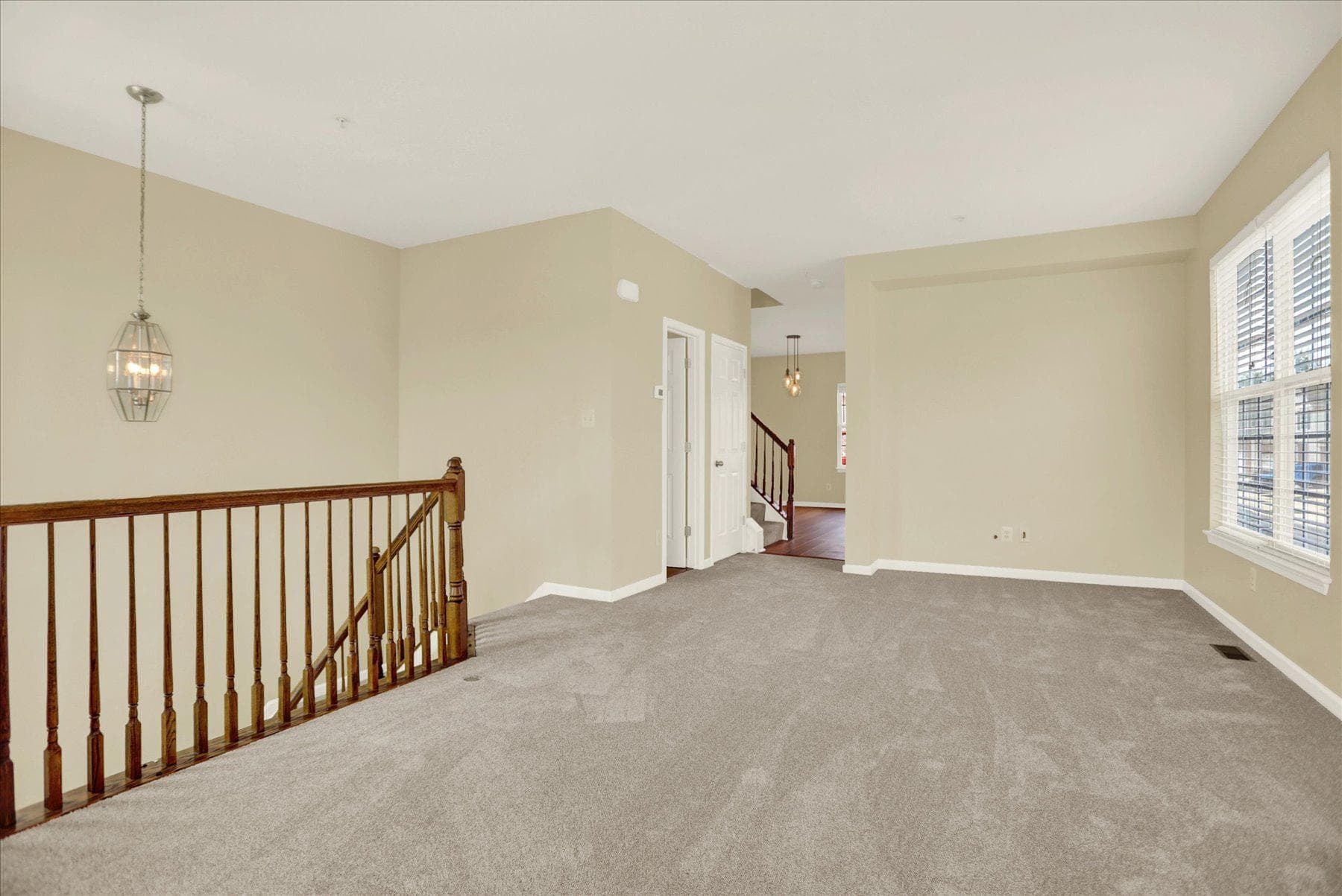 634 Snowberry Way photo 15