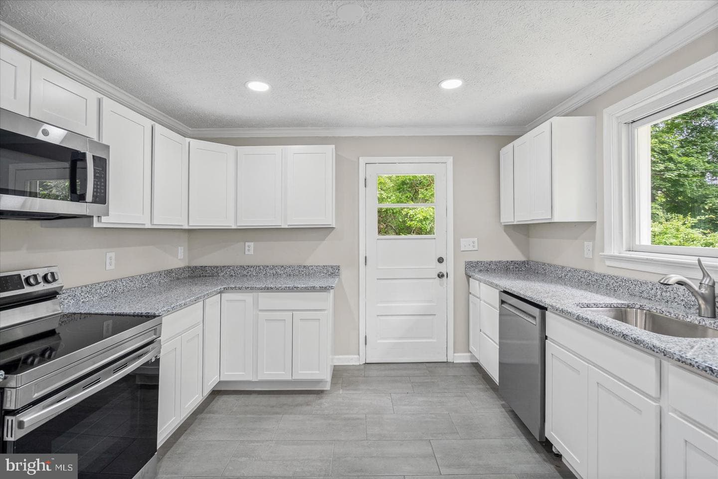 408 Cherry Hill Road photo 16
