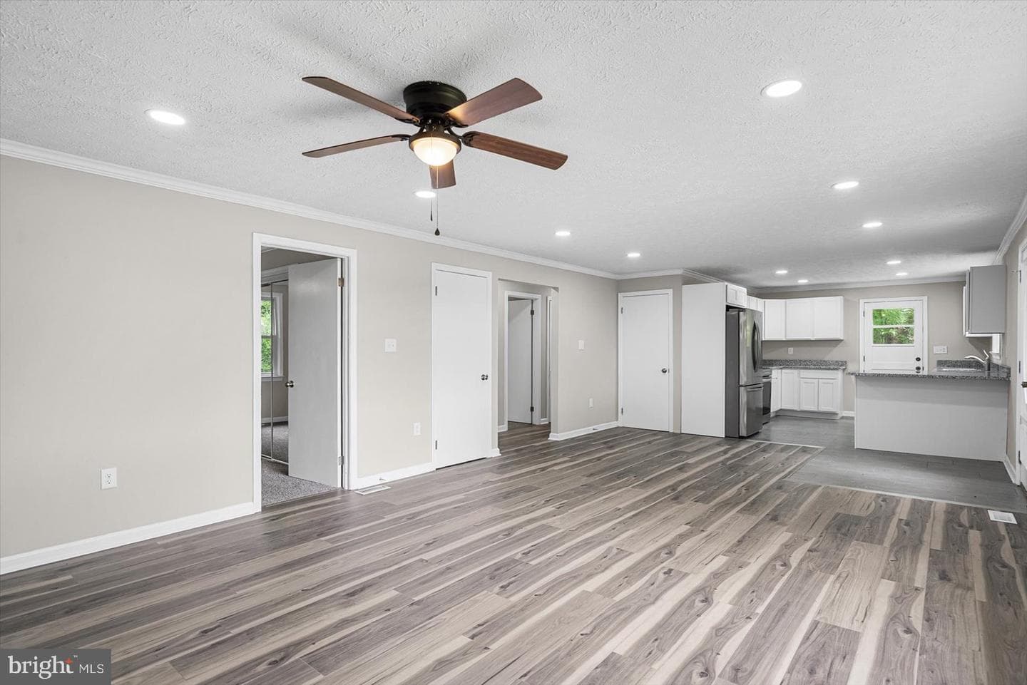408 Cherry Hill Road photo 9