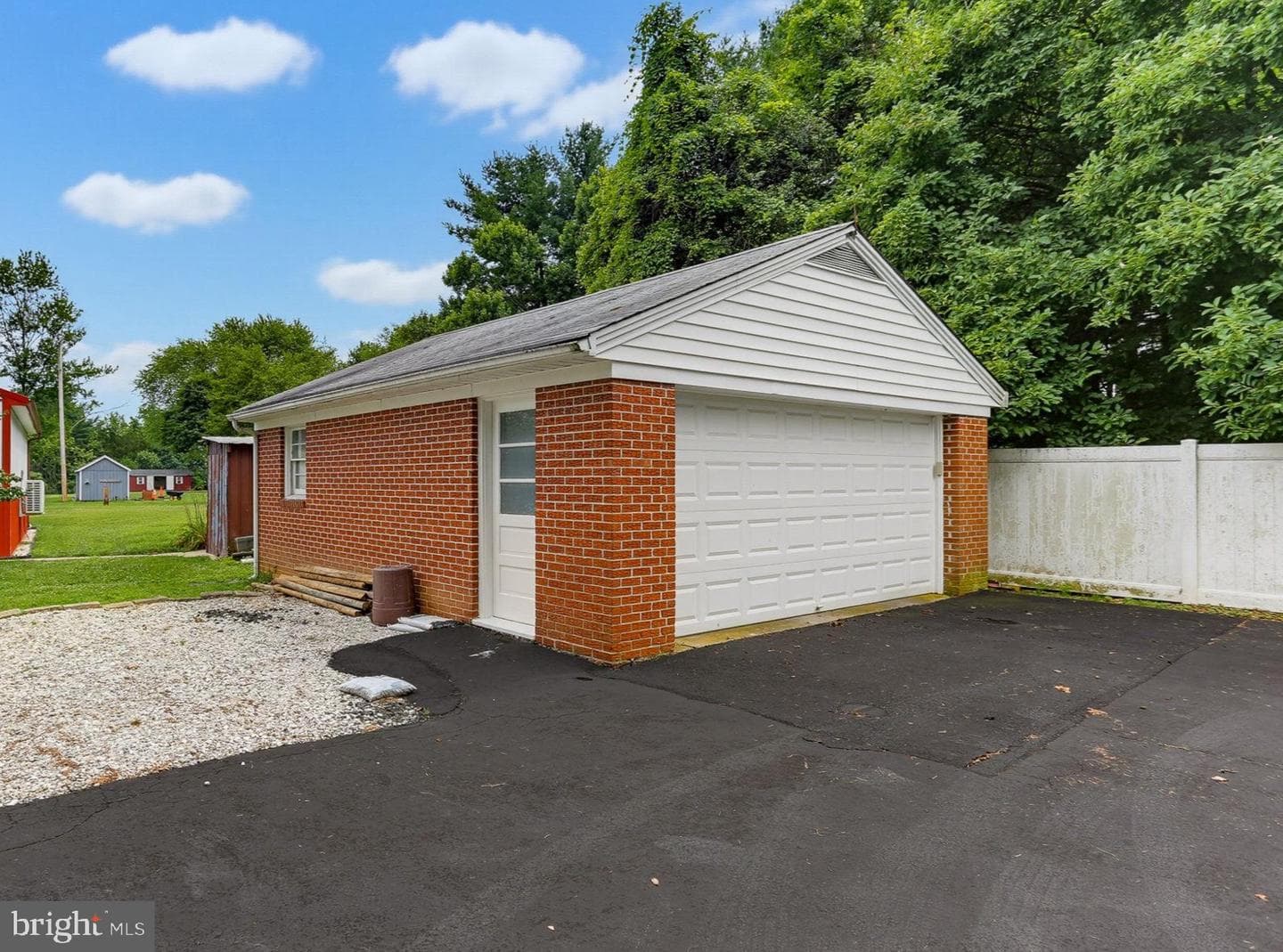 815 Reckord Road photo 20