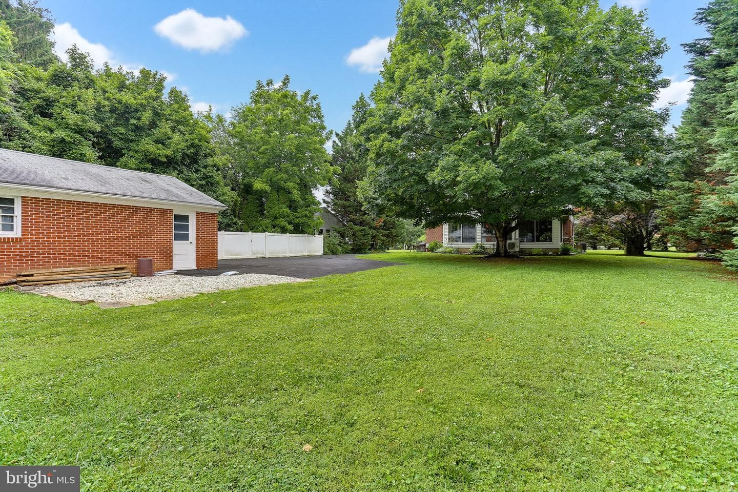 815 Reckord Road photo 23
