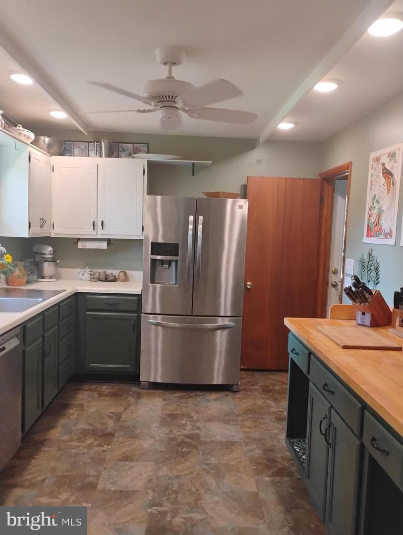 306 Mauser Drive photo 14