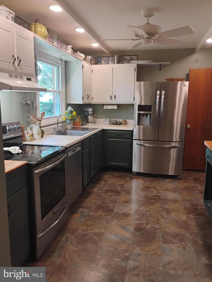 306 Mauser Drive photo 15
