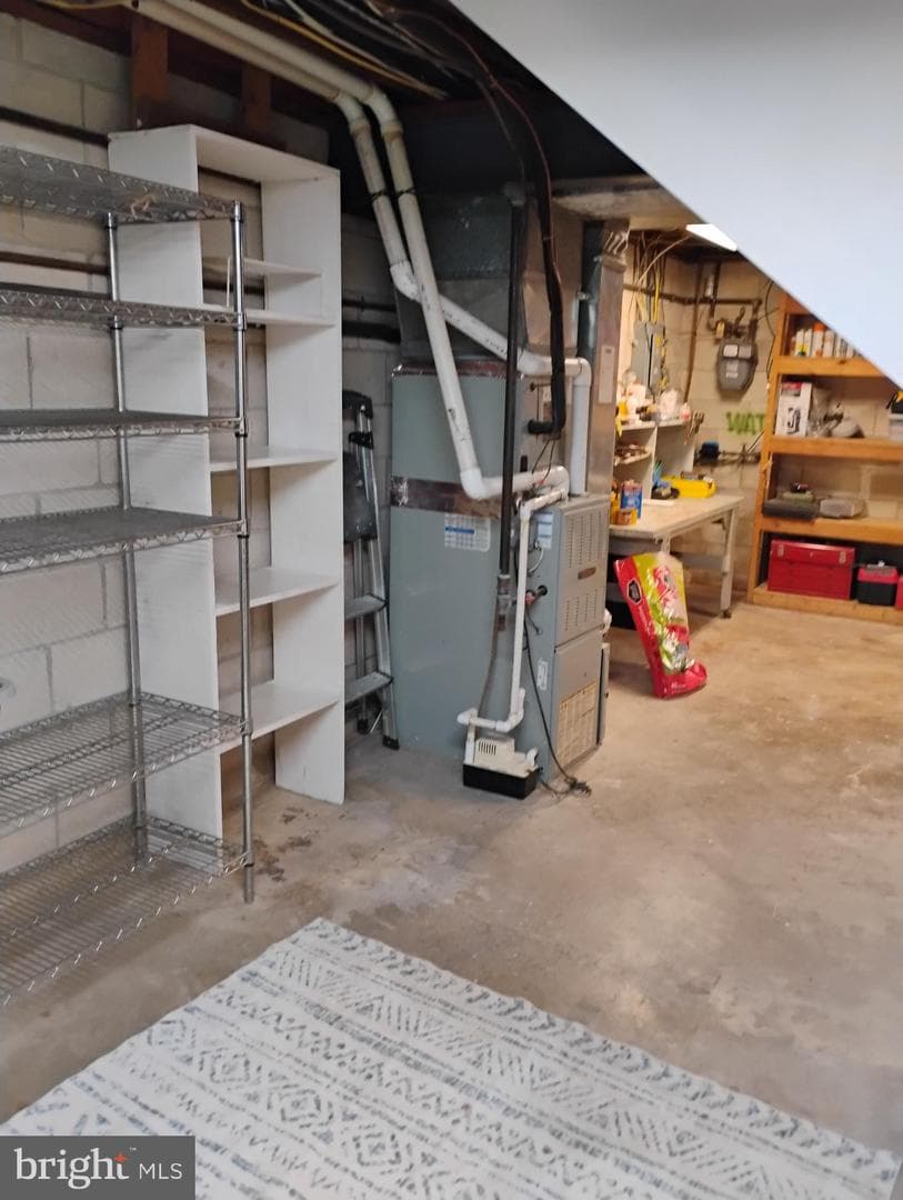 306 Mauser Drive photo 36
