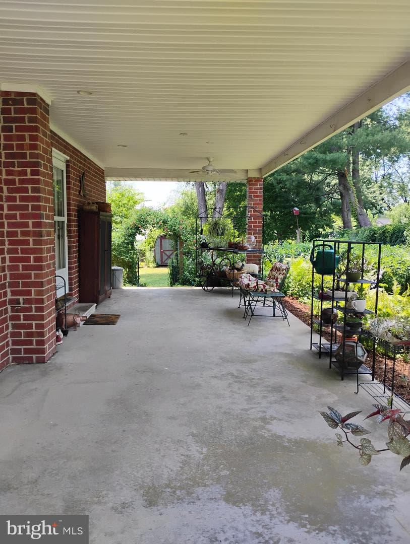 306 Mauser Drive photo 40