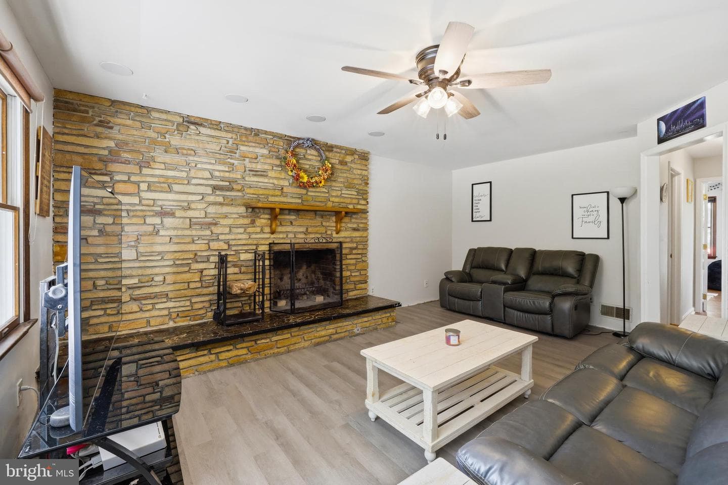 310 S Fountain Green Road photo 16