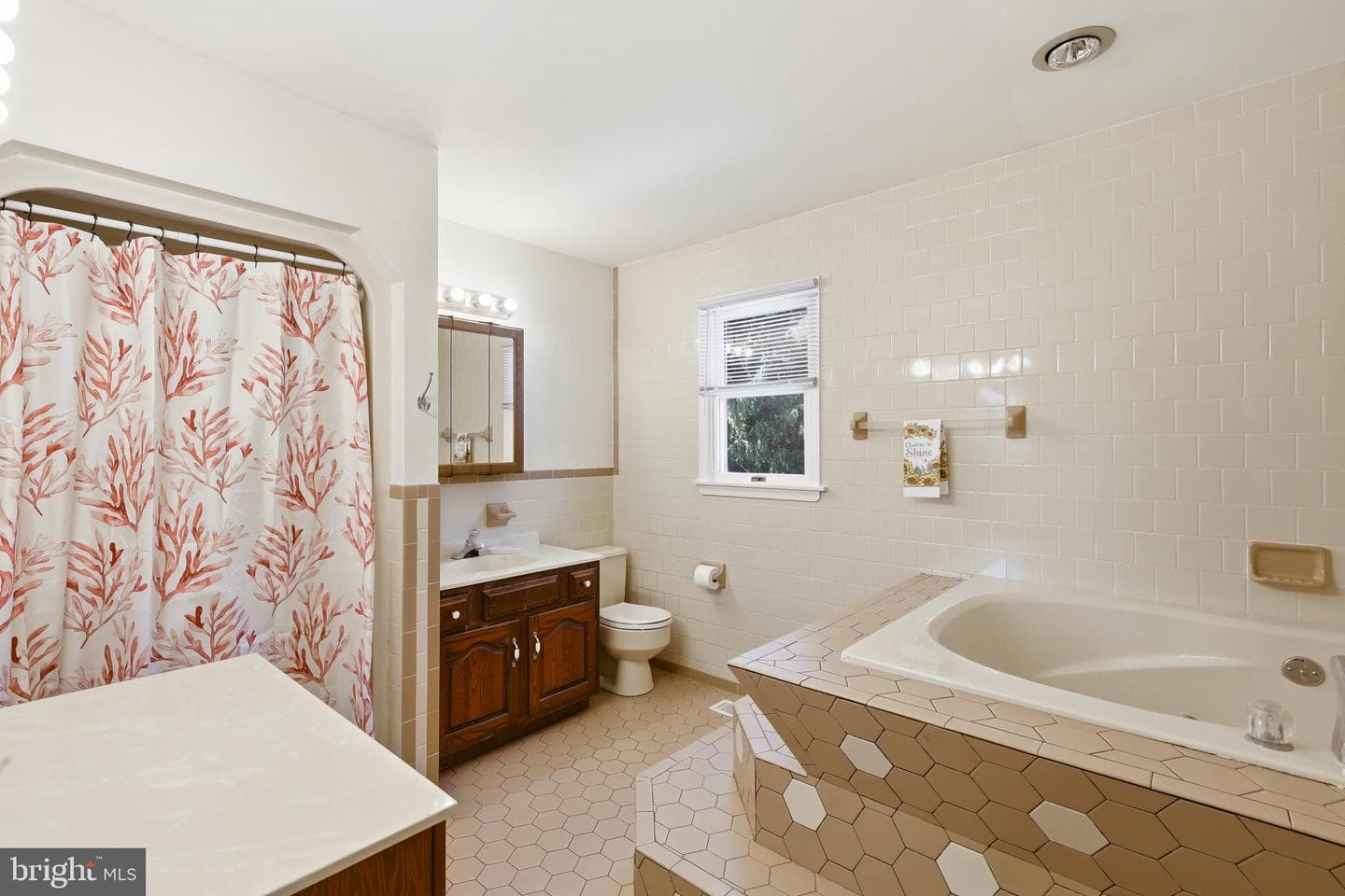 310 S Fountain Green Road photo 23
