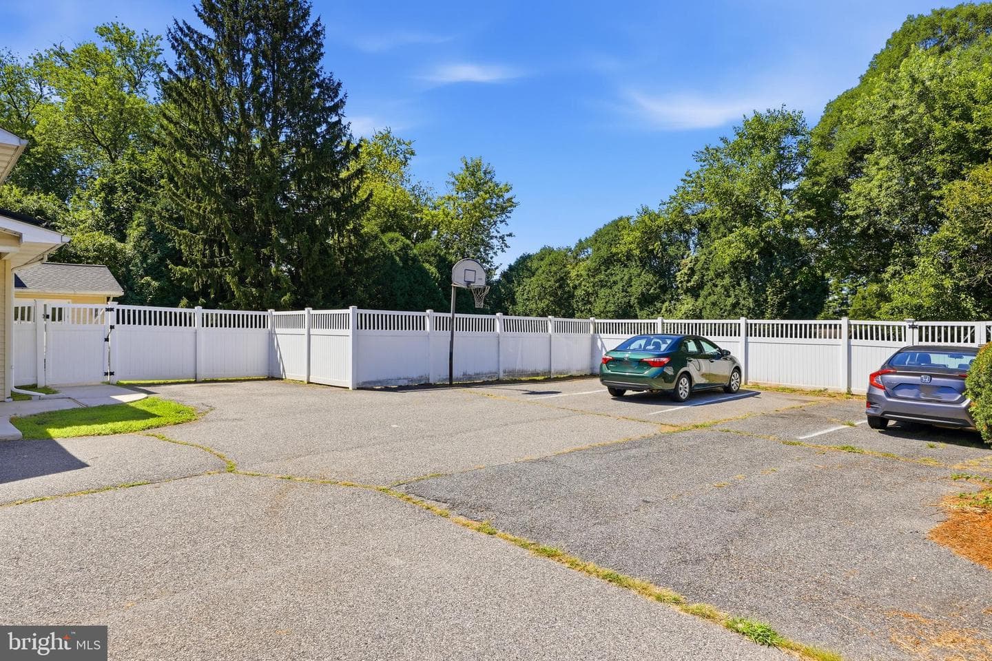 310 S Fountain Green Road photo 37