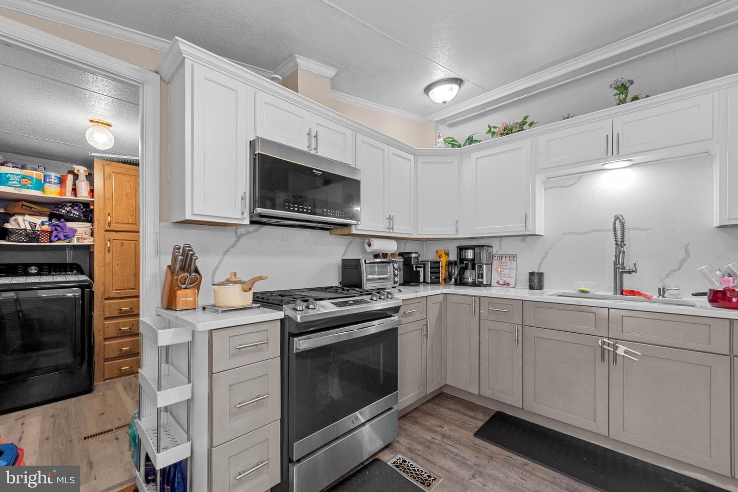 1944 Sidnee Drive photo 14