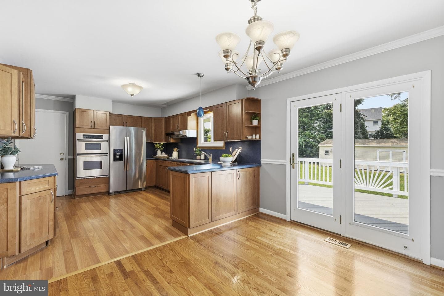 527 Stratford Road photo 12