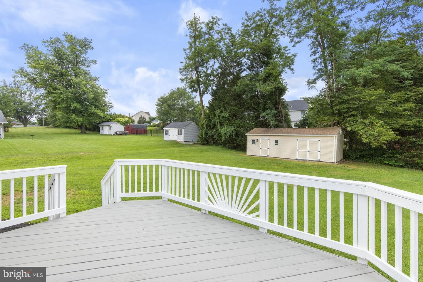527 Stratford Road photo 13
