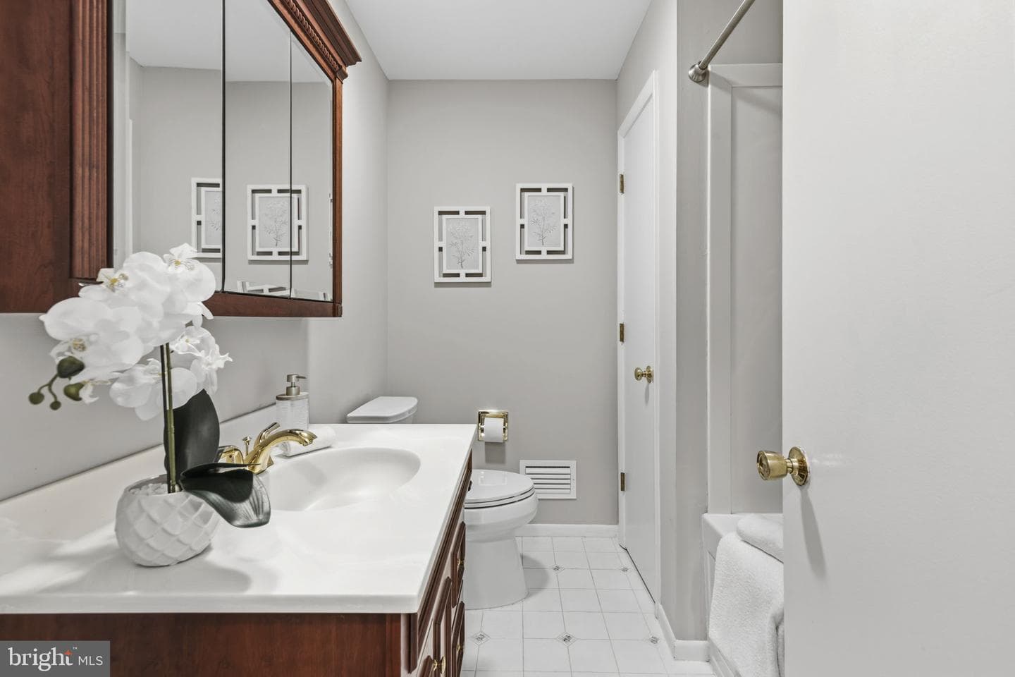 527 Stratford Road photo 23