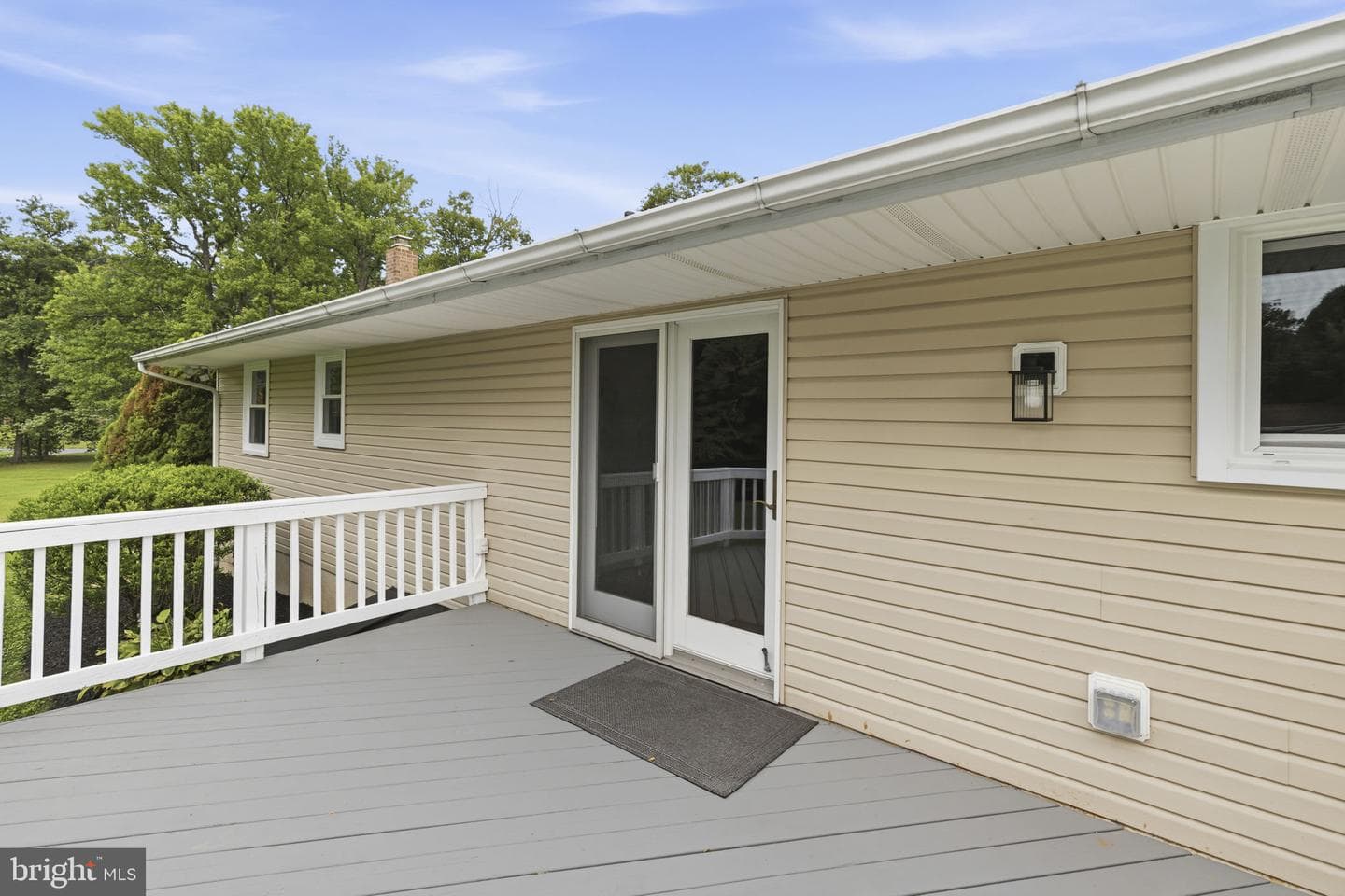 527 Stratford Road photo 36
