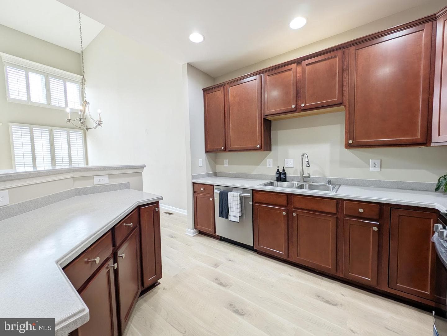 406 Granville Court photo 18