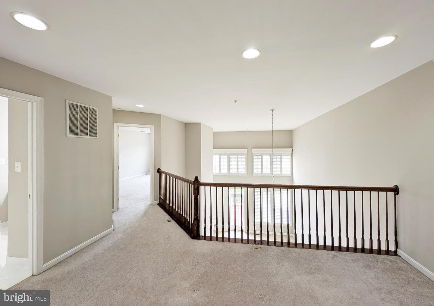 406 Granville Court photo 23