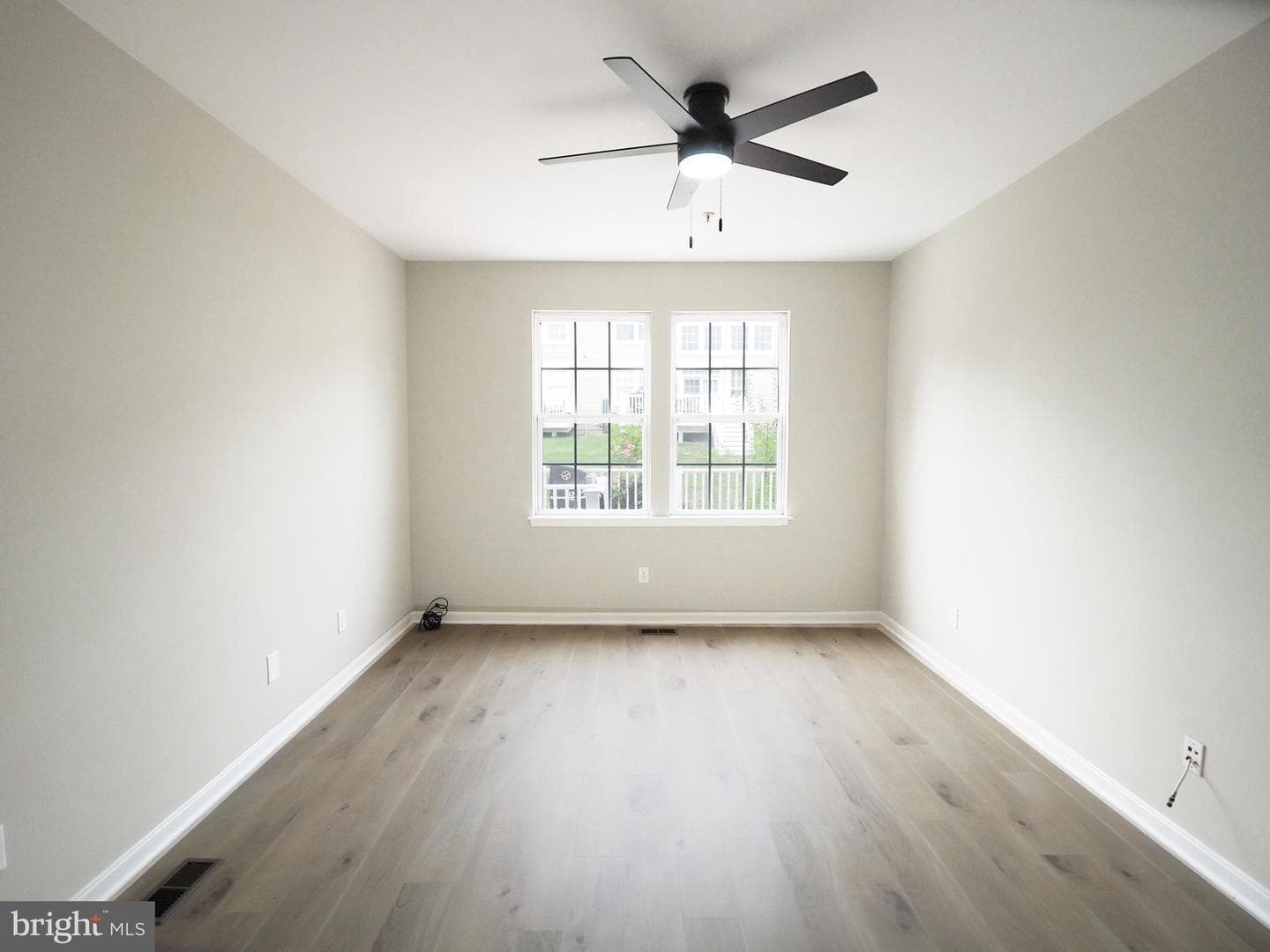 406 Granville Court photo 9