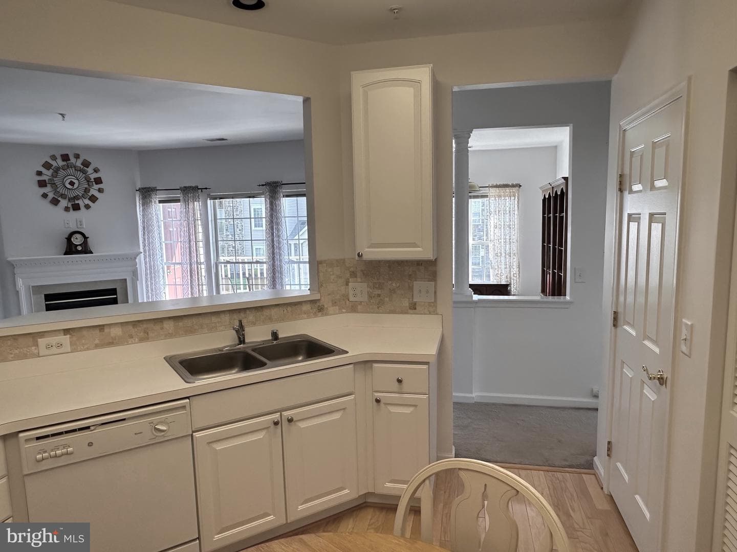 130 W Broadway #1e photo 15